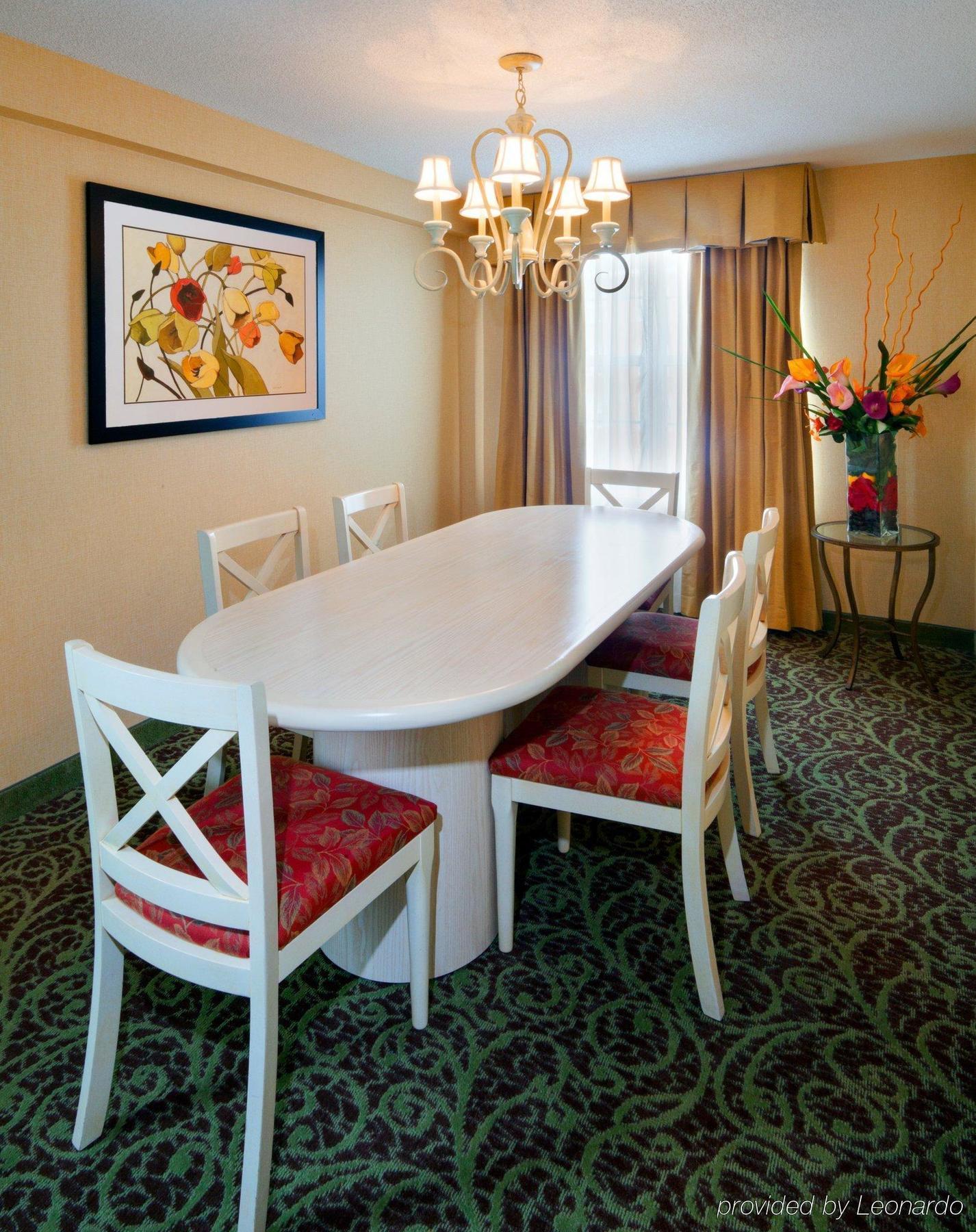 Holiday Inn Chantilly-Dulles Expo Airport By Ihg Номер фото